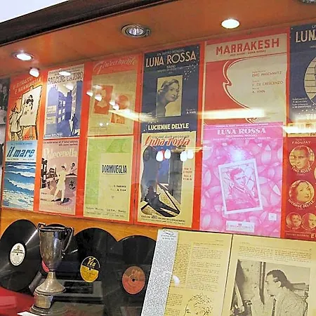 Luna Rossa 3* Νάπολη