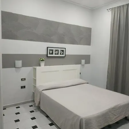 Luna Rossa Hotel Neapol