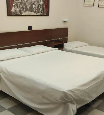 Luna Rossa Szálloda