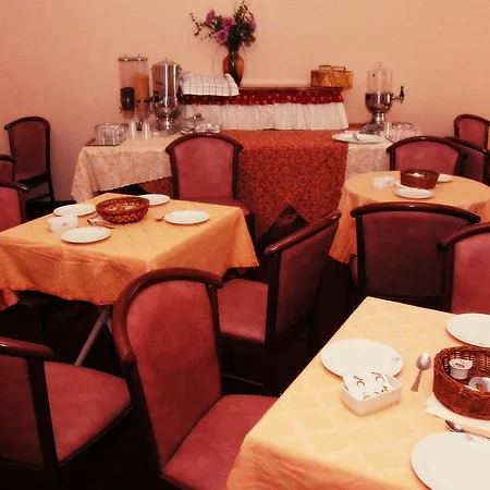 Luna Rossa Szálloda