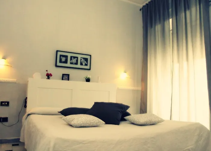 فندق Luna Rossa نابولي